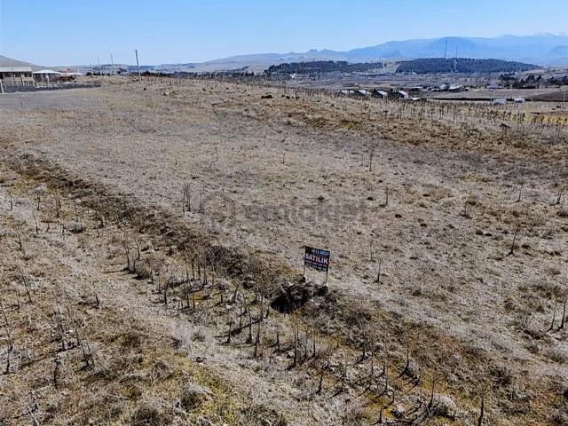 Me Ka Group'tan Sinanpaşa Akörende İzmir Yolu Üzeri Satılık Arsa