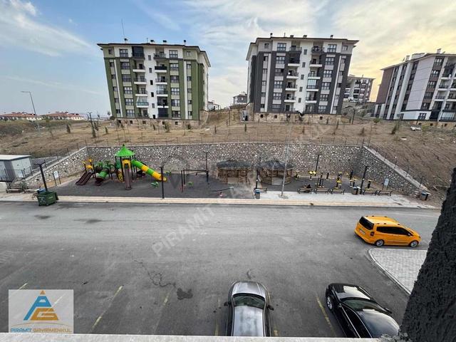 Elazığ Zafran Tokide Kiralık 3+1 Ara Kat Daire 1
