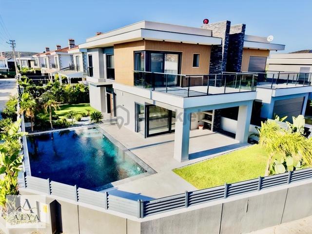 Alya Gayrimenkul Şifne'de Havuzlu, 4+1 Satılık Villa 1