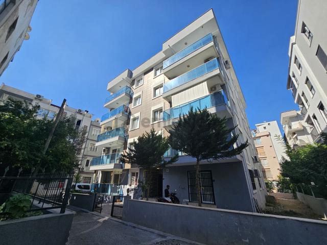 Kuşadası Türkmen'de Kiralık 2+1 Doğalgazlı Boş Daire 1