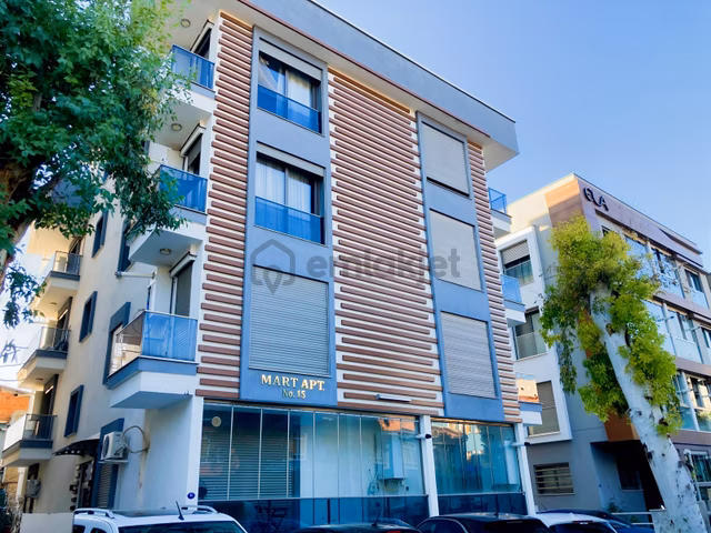 Bornova Ege Üniversitesi Karşısı Eşyalı 1+1 Kiralık Daire 1