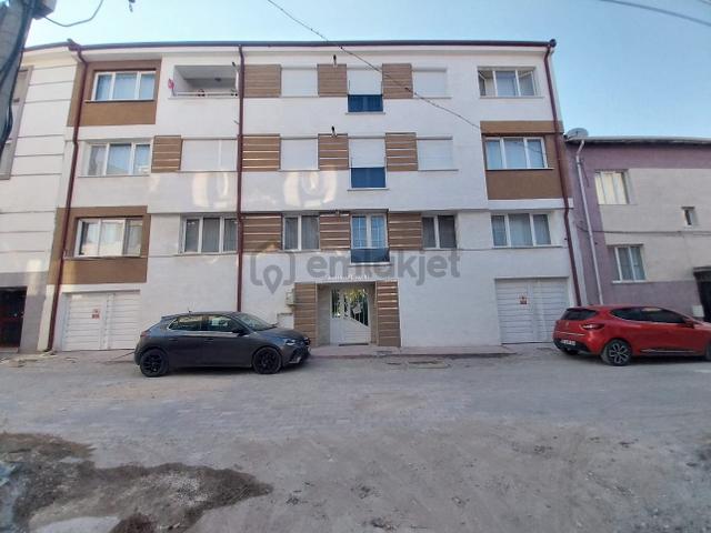 Emek Ertaş Yakın Garajlı Asansörlü Eşyalı Kiralık 2+1 Daire 1
