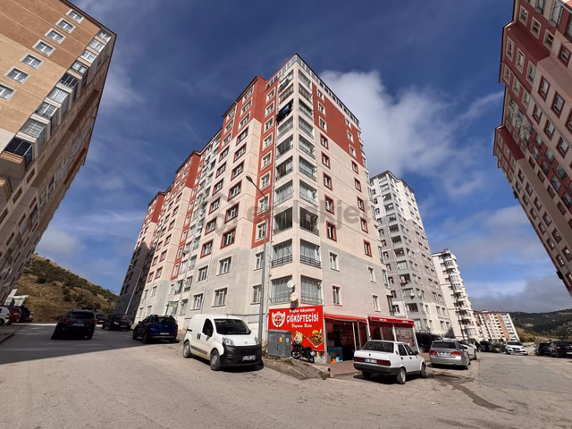 Kentparkta 3+1 Satılık Daire---burcu Emlaktan--- 1