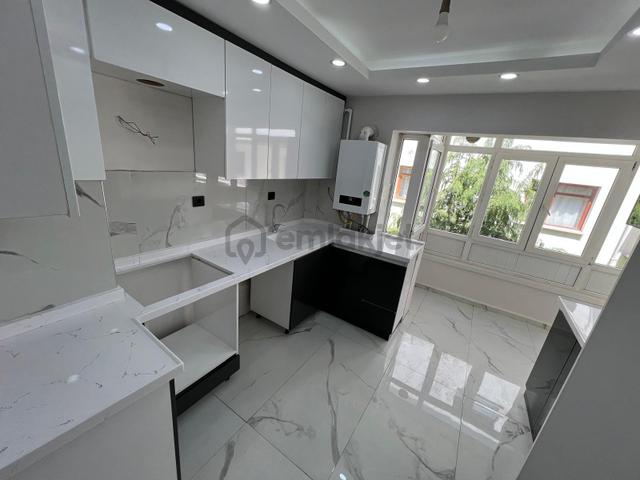 Etlik'te 3+1 Lokman Hekim Yakını 2.ara_kat Lüx Yapılı 130m2 1