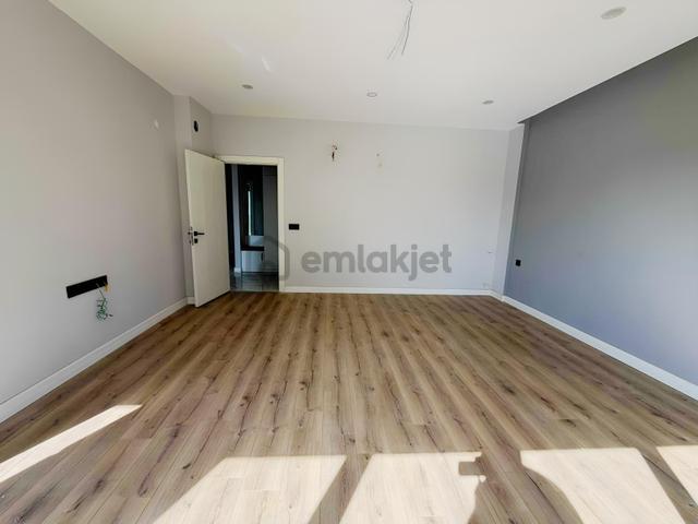 Antalya Kepez Göçerler Mah Site İçi 2+1 Havuzlu Sıfır Daire 1
