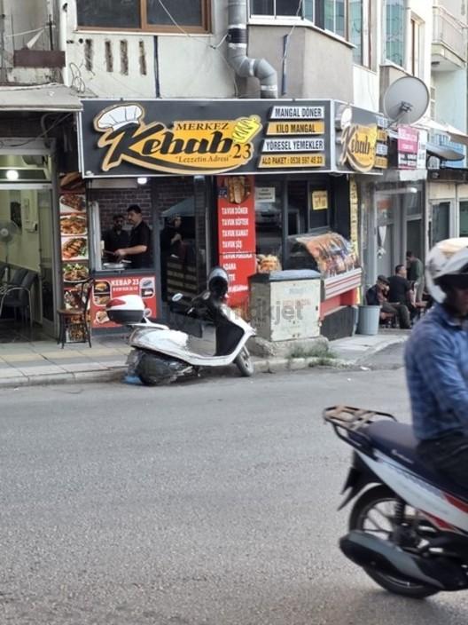 Yeni Cami Karşısı Merkezi Konumda Satılık Depolu Dükkan