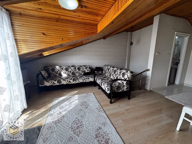 B.paşa Orta Mah. Full Eşyalı Temiz Çatı Katı Teraslı Daire 1