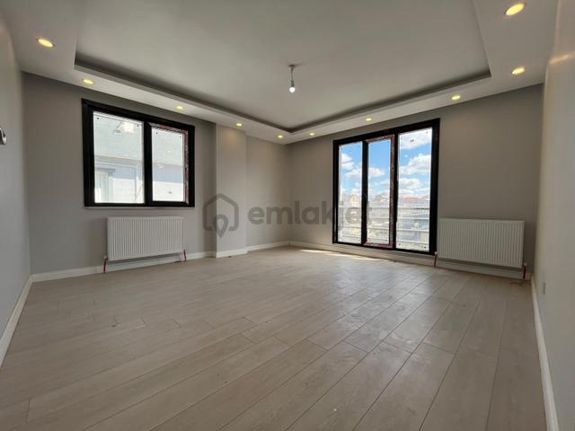 Akşemsettin'de Krediye Uygun 115m² Satılık 3+1 Dubleks! 1