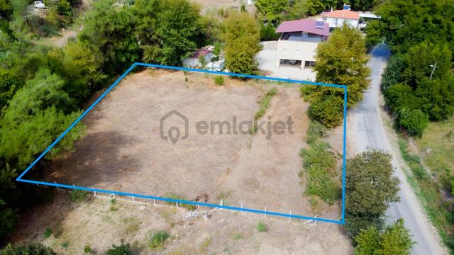 Doğayla İç İçe, Asfalt Yola Cepheli 2051 M² İmarlı Arsa! 1