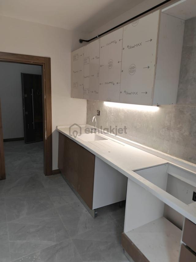Emek Emlak'tan Körfez İlimtepe Yeni Toki 3.etap A2 Blokda Kiralık Sıfır Daire 1