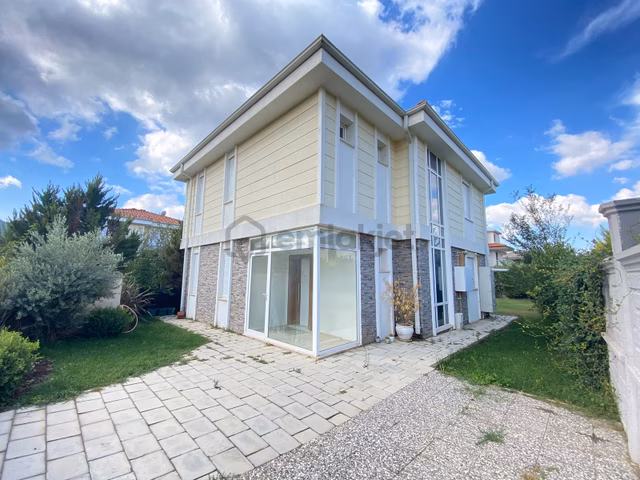 Muğla Menteşe Ortaköy'de Satılık Tam Müstakil 3+1 Bahçeli Villa 1