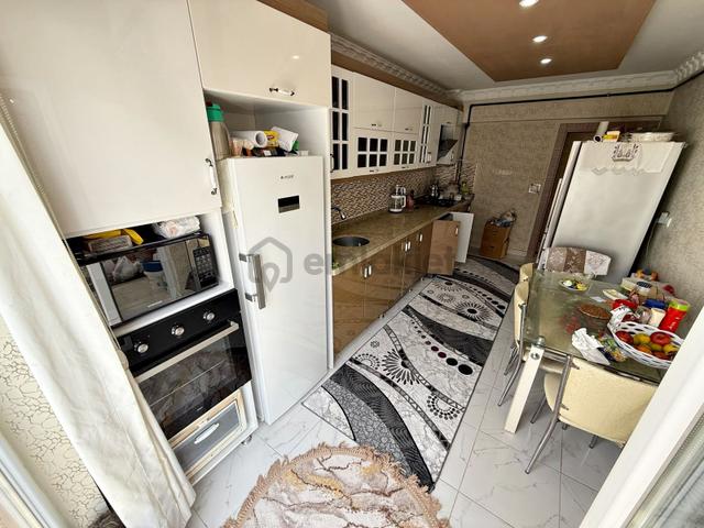 Yeni Binada Asansörlü Ebeveyn Banyolu Masrafsız Satılık 3+1