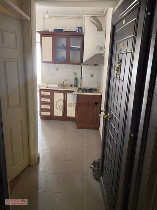 Yenibağlar Mahallesinde Kiralık 1+1apart 1