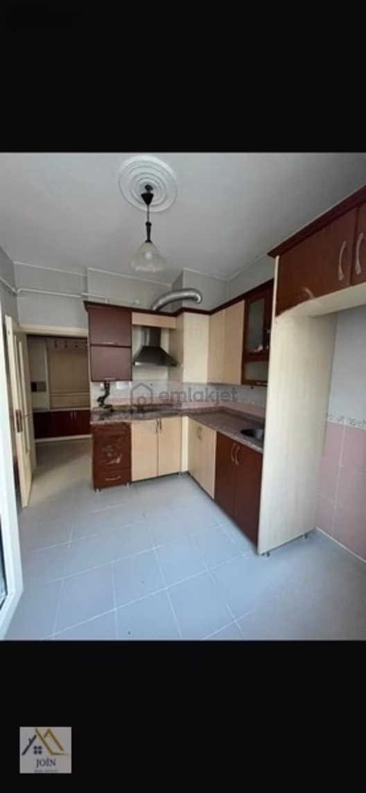 Paşaköşkünde Kiralık 2+1 Arakat Full Yapılı Daire 1