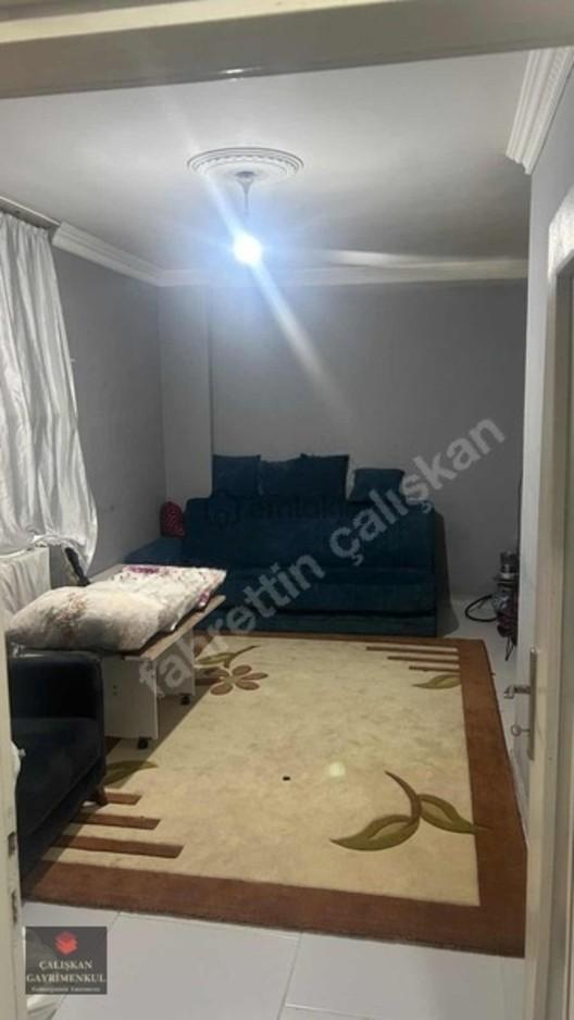 Metroya Yürüme Mesafesinde 1+1 Kiralık Bahçe Katı 1