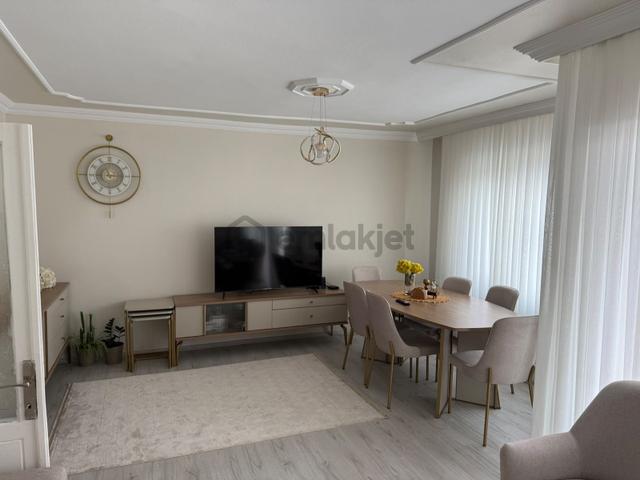 Sivas Yıldız Emlak'tan Yunusemre Mahallesi Kiralık 2+1 Daire ! 1