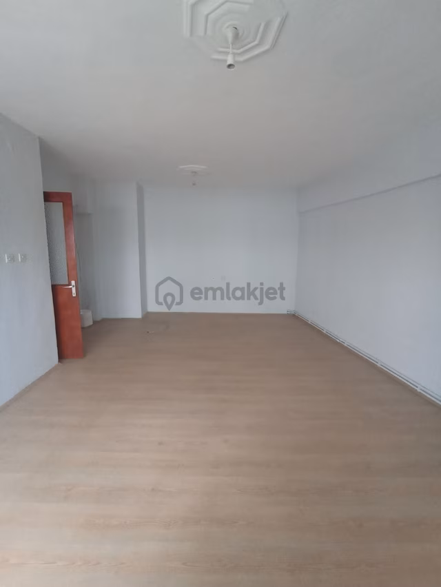 Sunullah Mahallesi Eser Sitesinde Ferah 3+1 Kiralık Daire 1