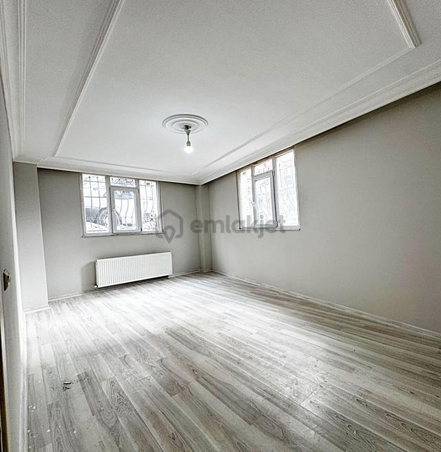 Talatpaşa Mah Cadde Üzeri Ulaşıma Yakın 2+1 Temiz Satılık Daire