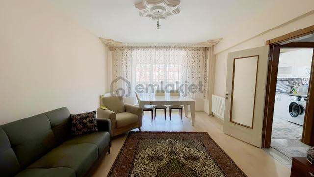Çerkezköy De Satılık 2+1 Daire Net 90 M²