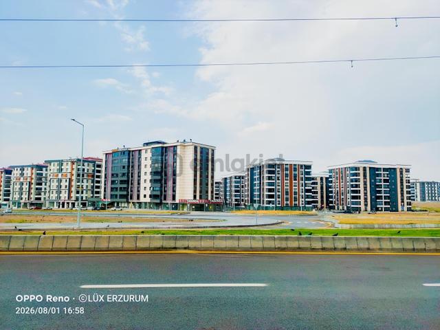Lüx'ten Yıldızkent Üst Kısımda Bulvarda Kiralık Bağımsız İşyeri 1