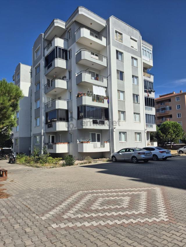 Çanakkale Esenler Site İçi 3 Balkonlu Satılık 3+1 Daire 1