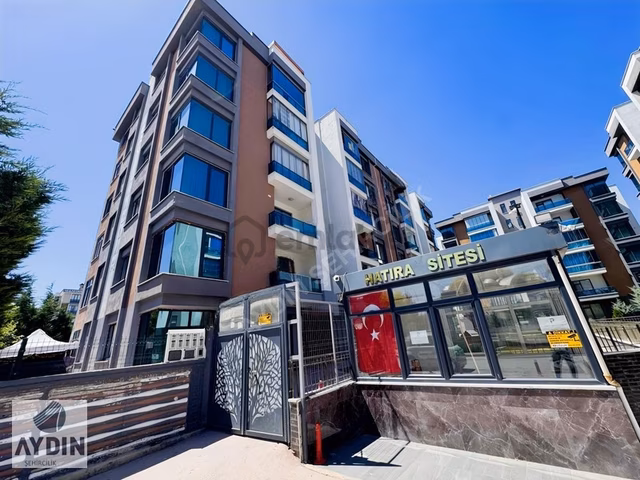 Akabe Mah. Site İçi 3+1 Hatıra Sitesi A.çalık Parkına Cephe 1