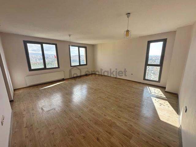 Karaağaç Toki'de Manzaralı Yüksek Katta Yapılı 3+1 Kiralık Daire 1