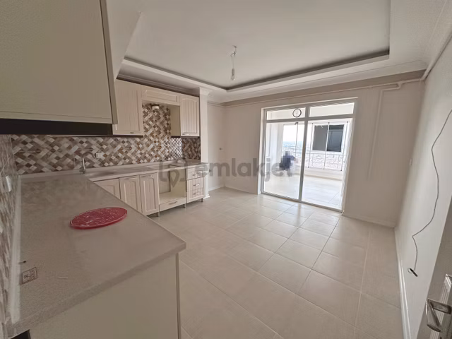Kartaltepe Mahallesi Site İçinde Manzaralı Önü Açık 3+1 Satılık 1