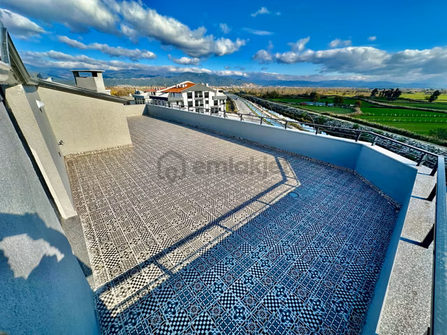 ꧁ay Emlaktan꧂akçay'da Muhteşem Konumlu Denize Manzaralı Satılık 3+1 Teraslı Dublex Daire