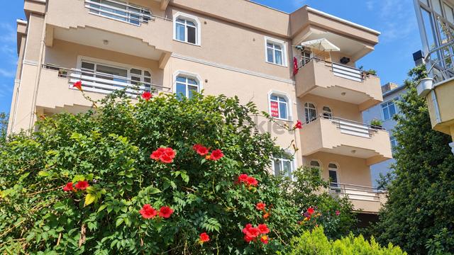 Büyükçekmece Fatih Mahallesi 2+1 Satılık Daire