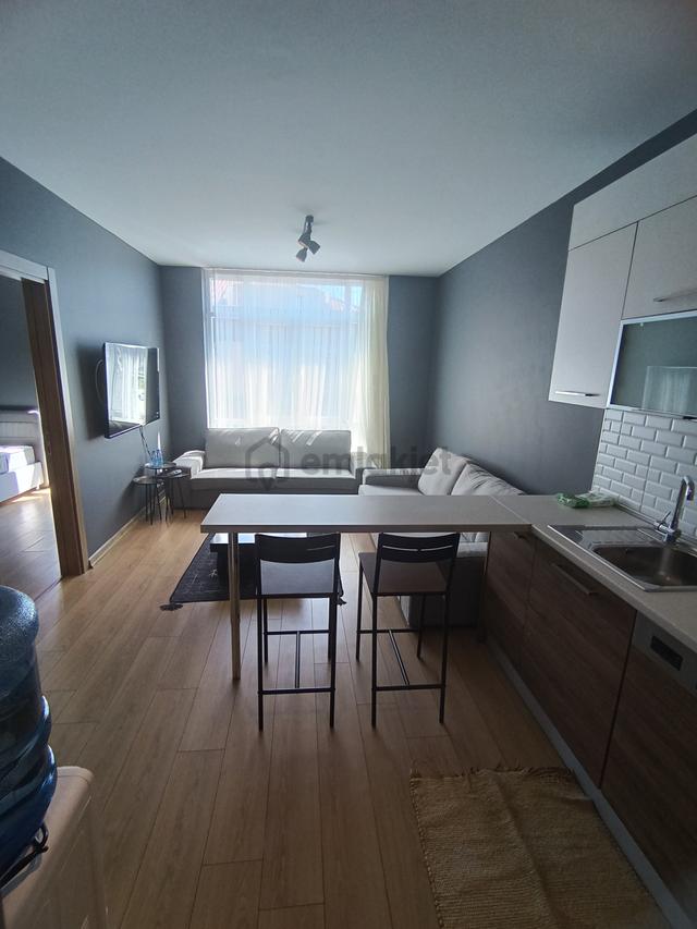 Full Eşyalı Güvenlikli-havuzlu Site İçerisinde 2+1 Teraslı Daire 1