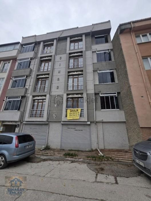 Kiralık 2+1 Caddeye Yakın 1