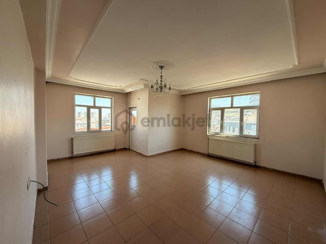 Murat Emlaktan İlsağlıkmüd Yanı En Uygun 3+1 Daire Kiralık 1