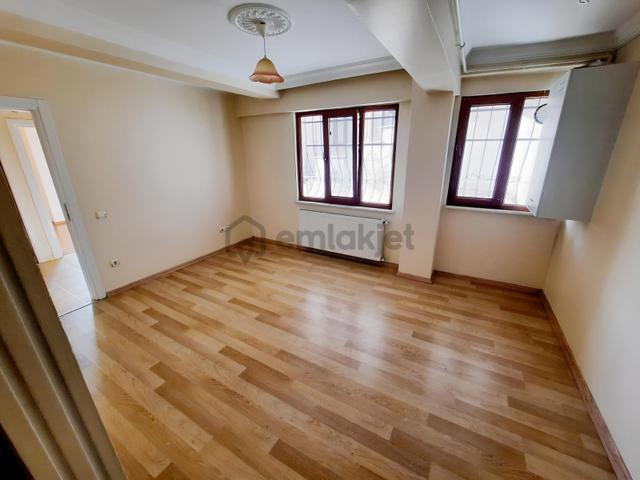 Kiralık Daire Eyüpsultan Güzeltepe'de 2+1 80 M²
