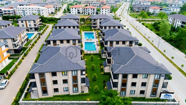 Arslan İnşaat 2.000 Peşin 24 Ay Vade İle Havuzlu Lüks 2+1 Daire 1