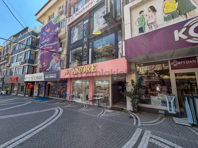 Remax Mıd Çarşının En Işlek Yerınde Yüksek Cırolu Mağaza 1