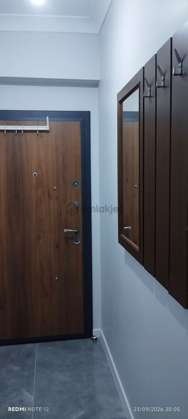 Yeni Cami'de Sahibinden Sıfır Binada Kiralık 1