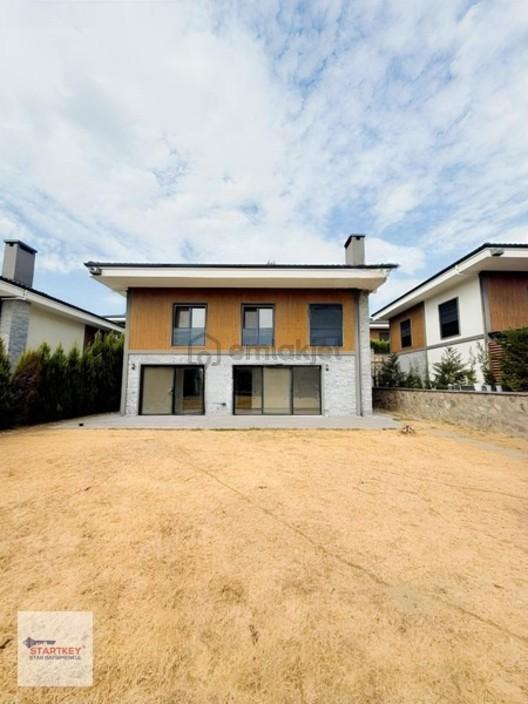 İzmir Kemalpaşa Yukarıkızılca Site İçerisinde Satılık Villa 1