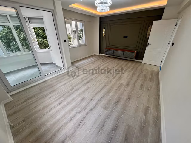 Akçay Aras Emlaktan Altınkumda Muhteşem Konumda 2+1 Daire