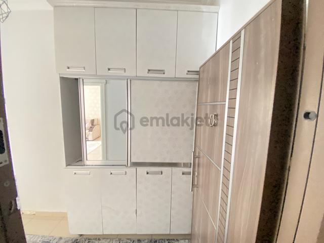 Tüm Kredi Kuruluşlarına Uygun Ön Cephe Satılık Ayrı Mutfaklı 2+1 1
