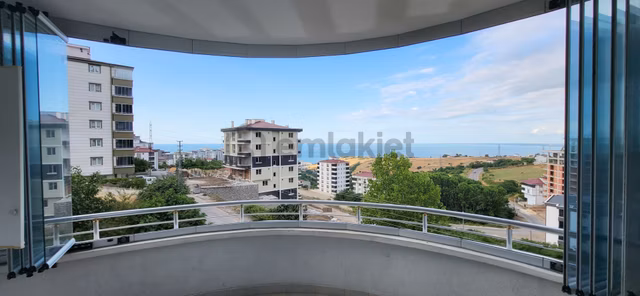 Samsun Hasköy'de Deniz Manzaralı 3+1 Kiralık Daire 1