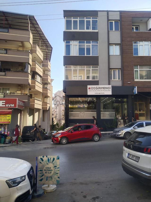 Turyap Buca'dan Hoca Ahmet Yesevi Caddesin'de Satılık 3+1 Daire 1