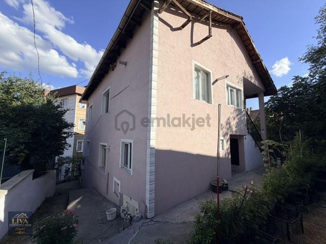 Karabük Kurtuluş Mahallesinde Müstakil 2+ 1 Daire Kiralıktır 1