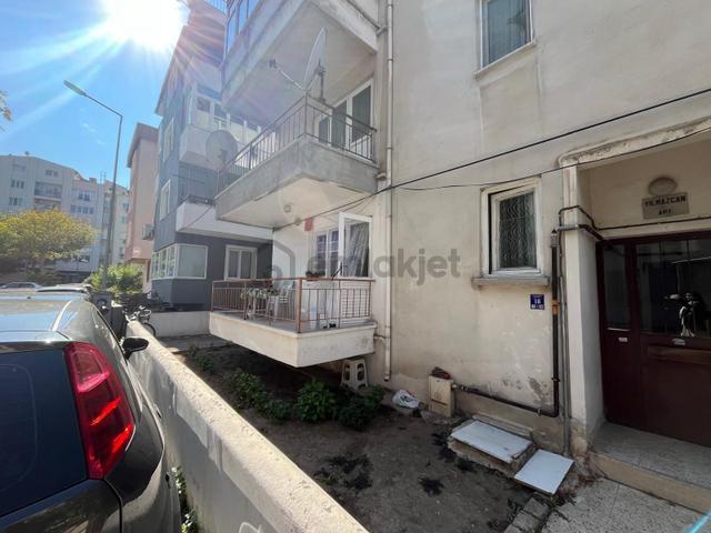 Çanakkale Cevatpaşa’da Yatırım Fırsatı – Kordona Yakın Satılık 3+1 Daire 1