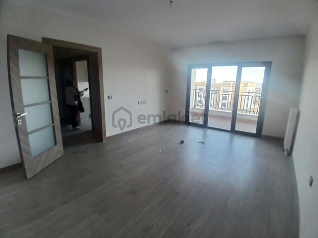 Adana Sarıçam Göztepe Sıfır Ev Mahallesi'nde 3+1 Kiralık Daire 1