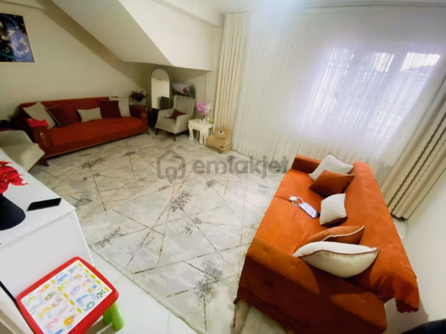 Bağcılar Fatih Mah 4 Yıllık Bahçe Katı 100m2 Satılık Daire 1