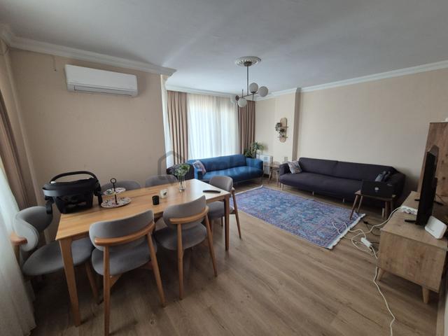 Çayırova Cumhuriyet Mahallesinde Ara Kat 2+1 Satılık Daire 1