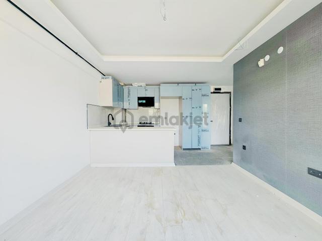 İncek Taşpınar, Ara Katta, Geniş, Balkonlu 1+1 Kiralık