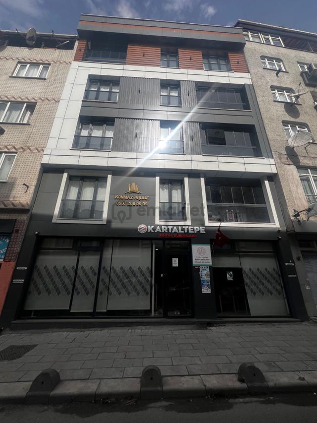 Cadde Üzeri Düz Ayak Dükkan 130m2 1