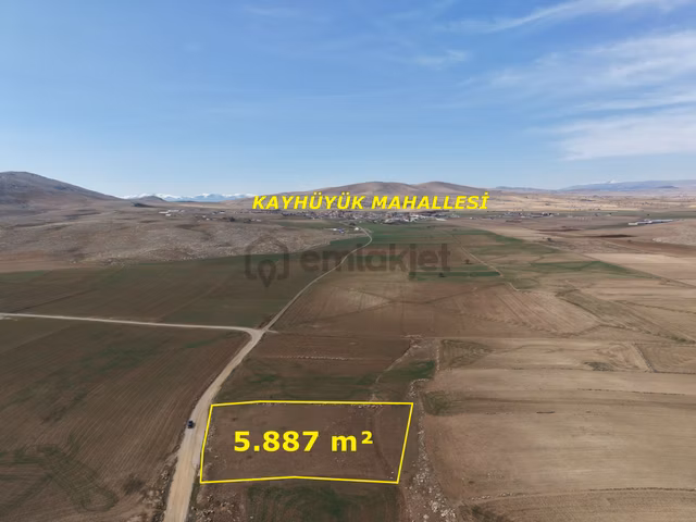Meram Kayıhüyük'te Yola Cephe 5887 M² Satılık Tarla